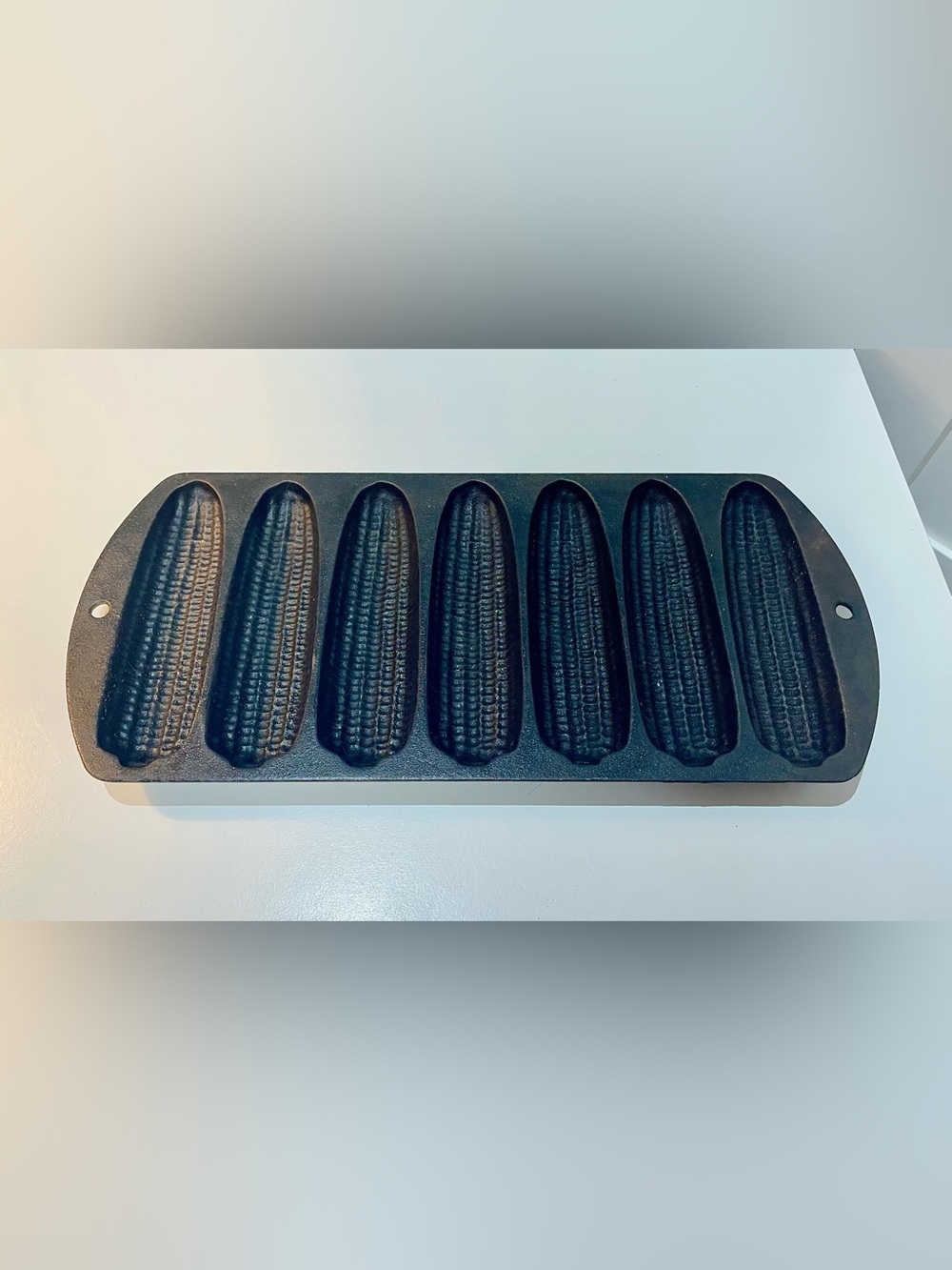 Vintage Lodge Cast Iron 2702 Cornbread Stick Pan 7-Ear Mold Made in USA Corn Cob